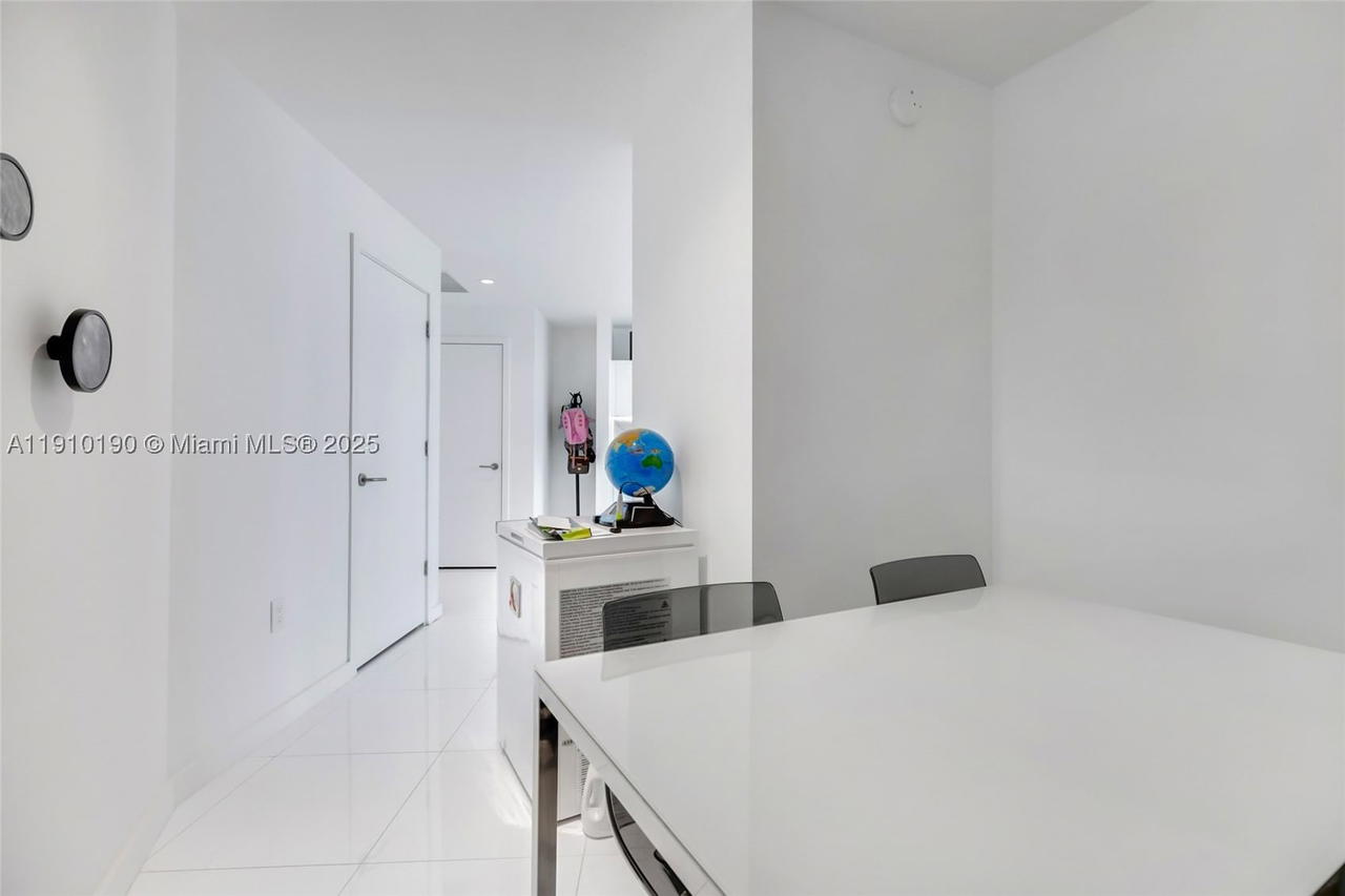 Real estate property located at 851 1st Ave #1202, Miami-dade, Paramount Miami Worldcent, Miami, FL