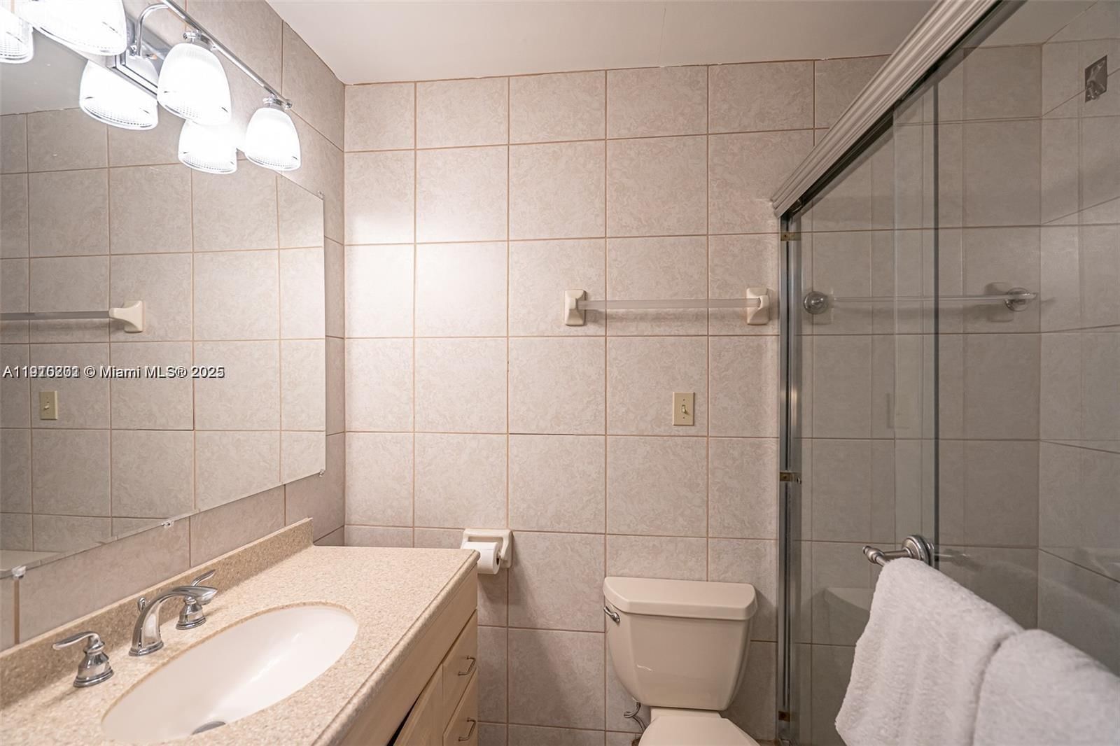 Real estate property located at 1148 Johnson St, Broward, Hollywood Lakes Section, Hollywood, FL