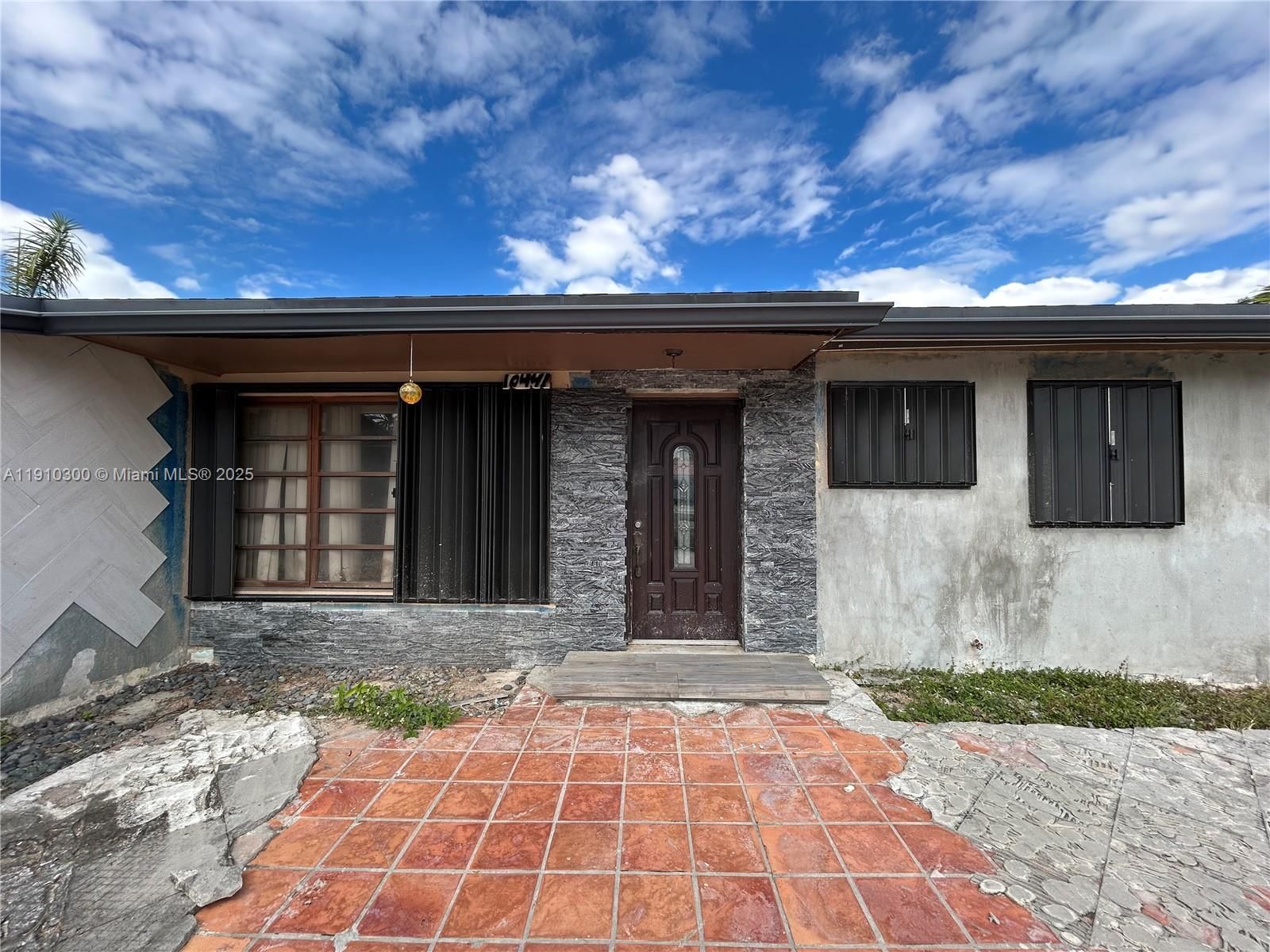 Real estate property located at 10441 48th St, Miami-dade, Heftler Homes Sec 1, Miami, FL