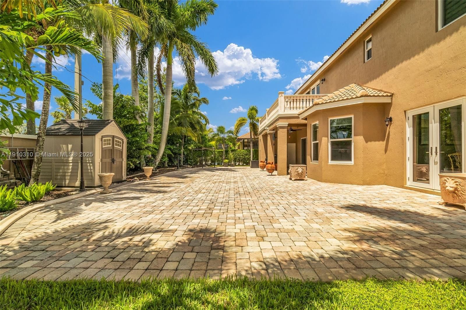 Real estate property located at 15974 16th St, Broward, Pasadena At Pembroke Shor, Pembroke Pines, FL