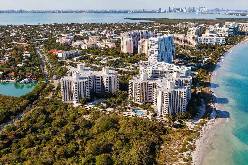 Real estate property located at 1111 Crandon Blvd C205, Miami-dade, Towers Of Key Biscayne Co, Key Biscayne, FL