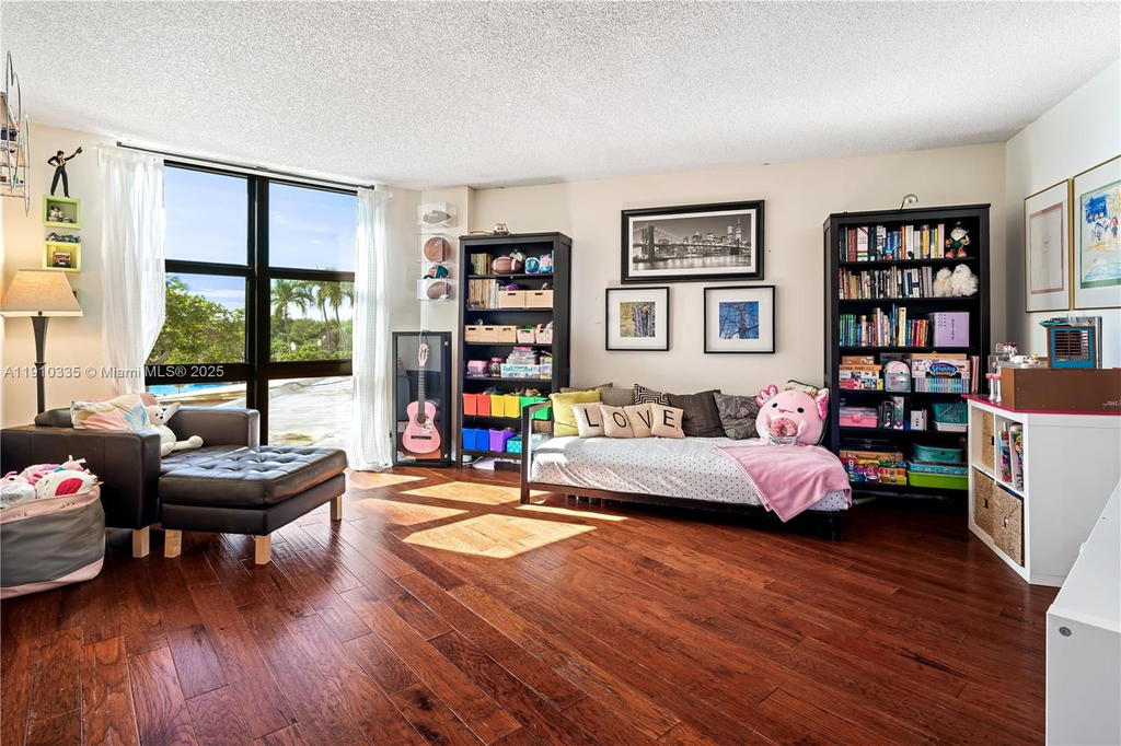Real estate property located at 1111 Crandon Blvd C205, Miami-dade, Towers Of Key Biscayne Co, Key Biscayne, FL