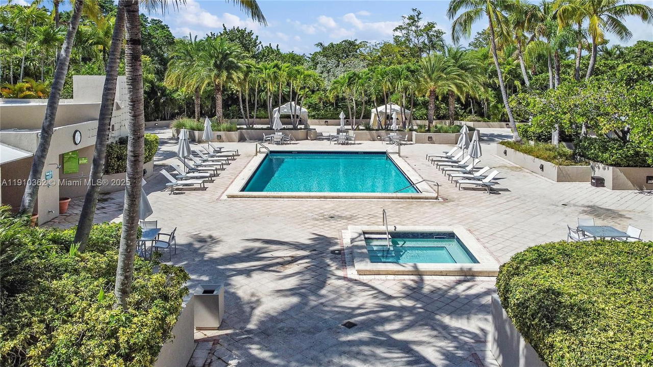 Real estate property located at 151 Crandon Blvd #1136, Miami-dade, The Emeraldbay @ Key Colo, Key Biscayne, FL