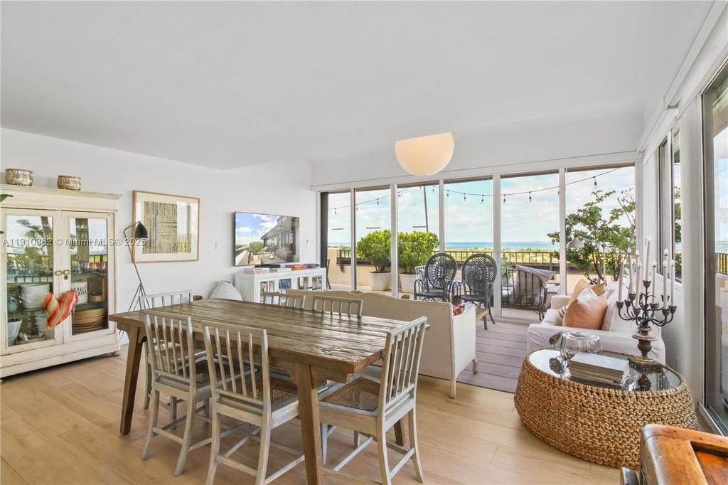 Real estate property located at 151 Crandon Blvd #1136, Miami-dade, The Emeraldbay @ Key Colo, Key Biscayne, FL