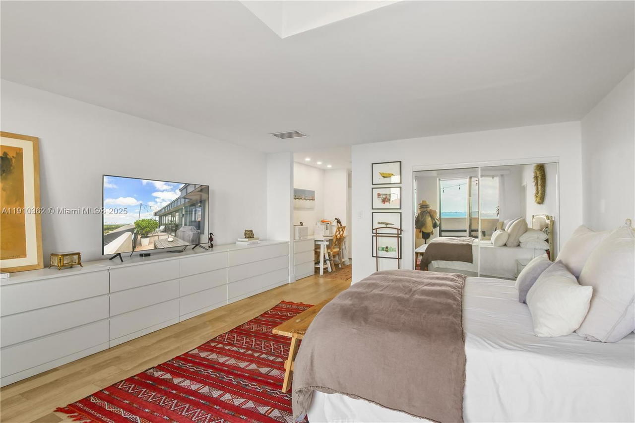 Real estate property located at 151 Crandon Blvd #1136, Miami-dade, The Emeraldbay @ Key Colo, Key Biscayne, FL