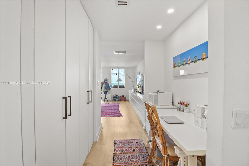 Real estate property located at 151 Crandon Blvd #1136, Miami-dade, The Emeraldbay @ Key Colo, Key Biscayne, FL