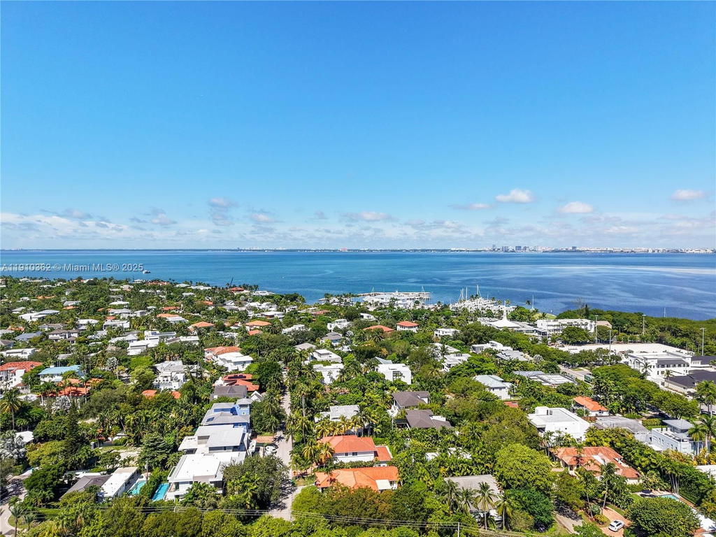 Real estate property located at 151 Crandon Blvd #1136, Miami-dade, The Emeraldbay @ Key Colo, Key Biscayne, FL