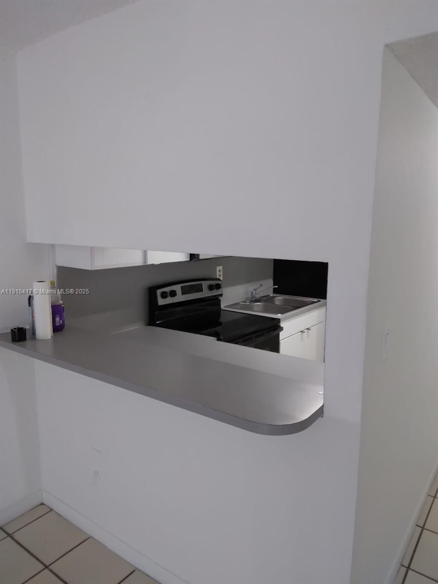 Real estate property located at 1305 46th St #230, Miami-dade, Bellavista Gardens Condo, Hialeah, FL