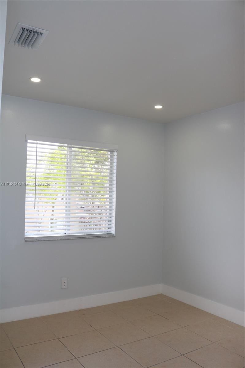 Real estate property located at 17406 139th Ct, Miami-dade, Weitzer Serena Lakes Town, Miami, FL