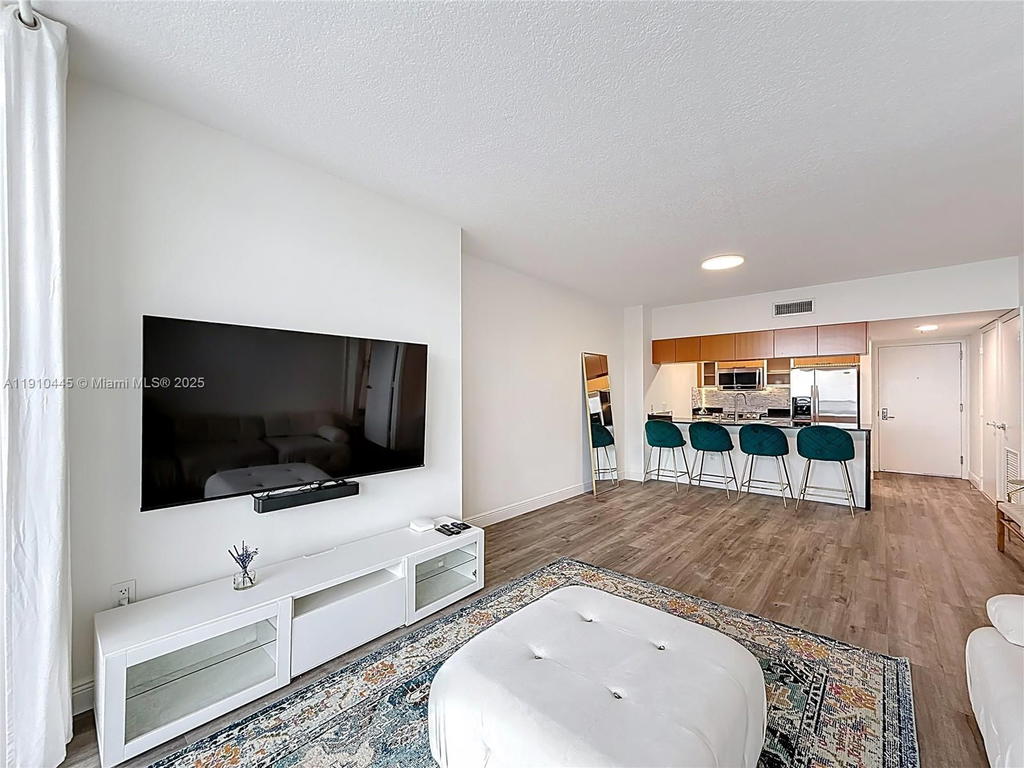 Real estate property located at 1750 Bayshore Dr #5503, Miami-dade, Opera Tower Condo, Miami, FL