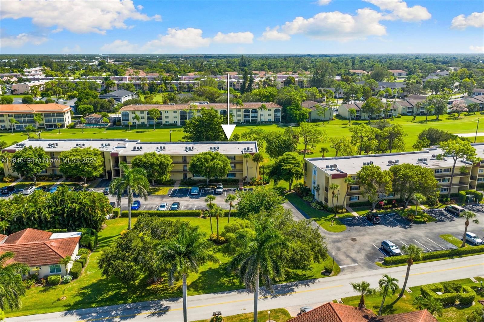 Real estate property located at 1087 Forest Lakes Drive #309, Collier, Forest Lakes, Naples, FL