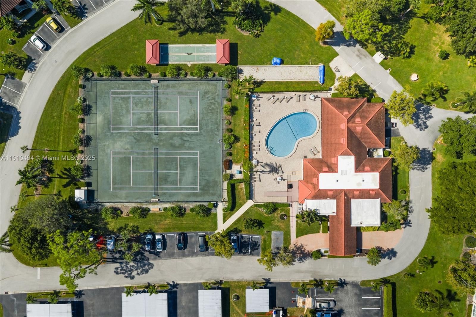 Real estate property located at 1087 Forest Lakes Drive #309, Collier, Forest Lakes, Naples, FL
