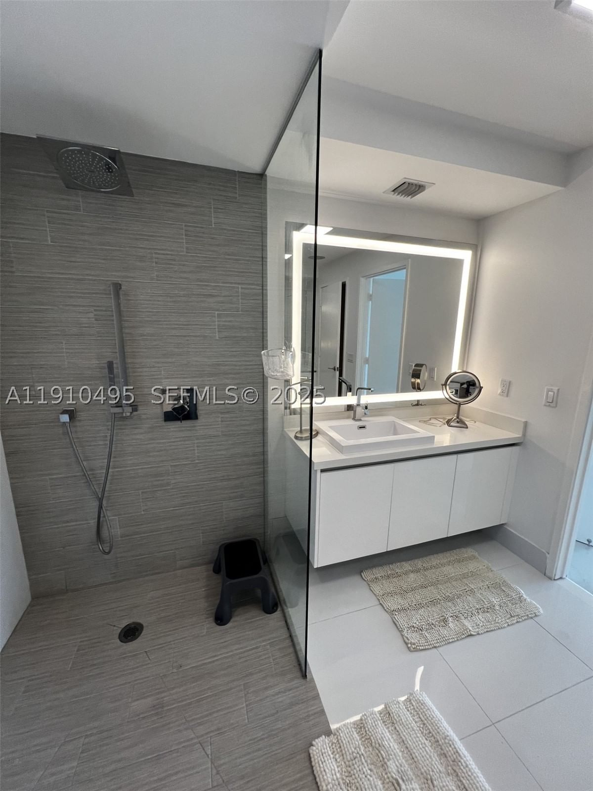 Real estate property located at 330 Sunny Isles Blvd #5-1008, Miami-dade, Parque Towers Condo, Sunny Isles Beach, FL