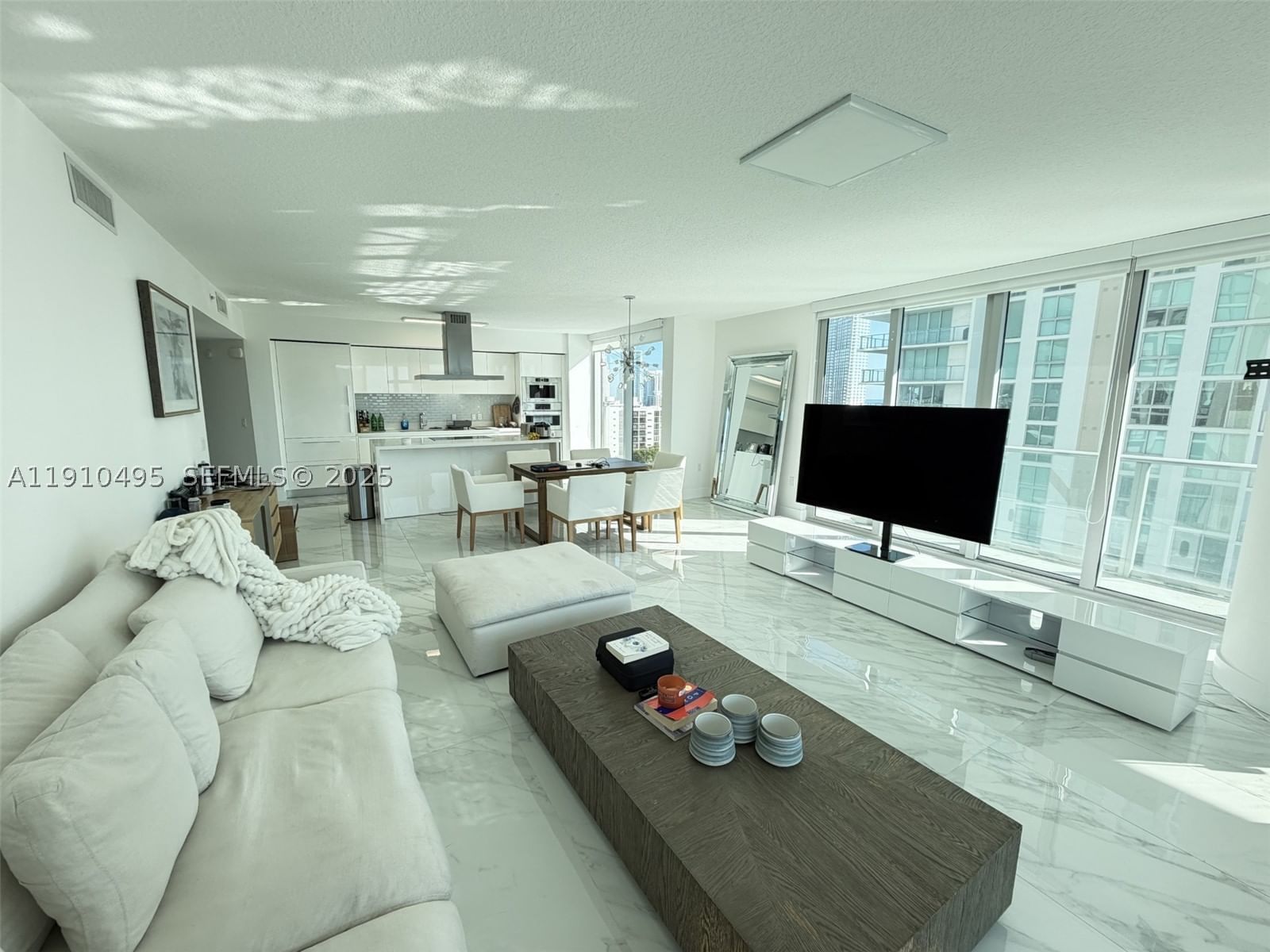 Real estate property located at 330 Sunny Isles Blvd #5-1008, Miami-dade, Parque Towers Condo, Sunny Isles Beach, FL