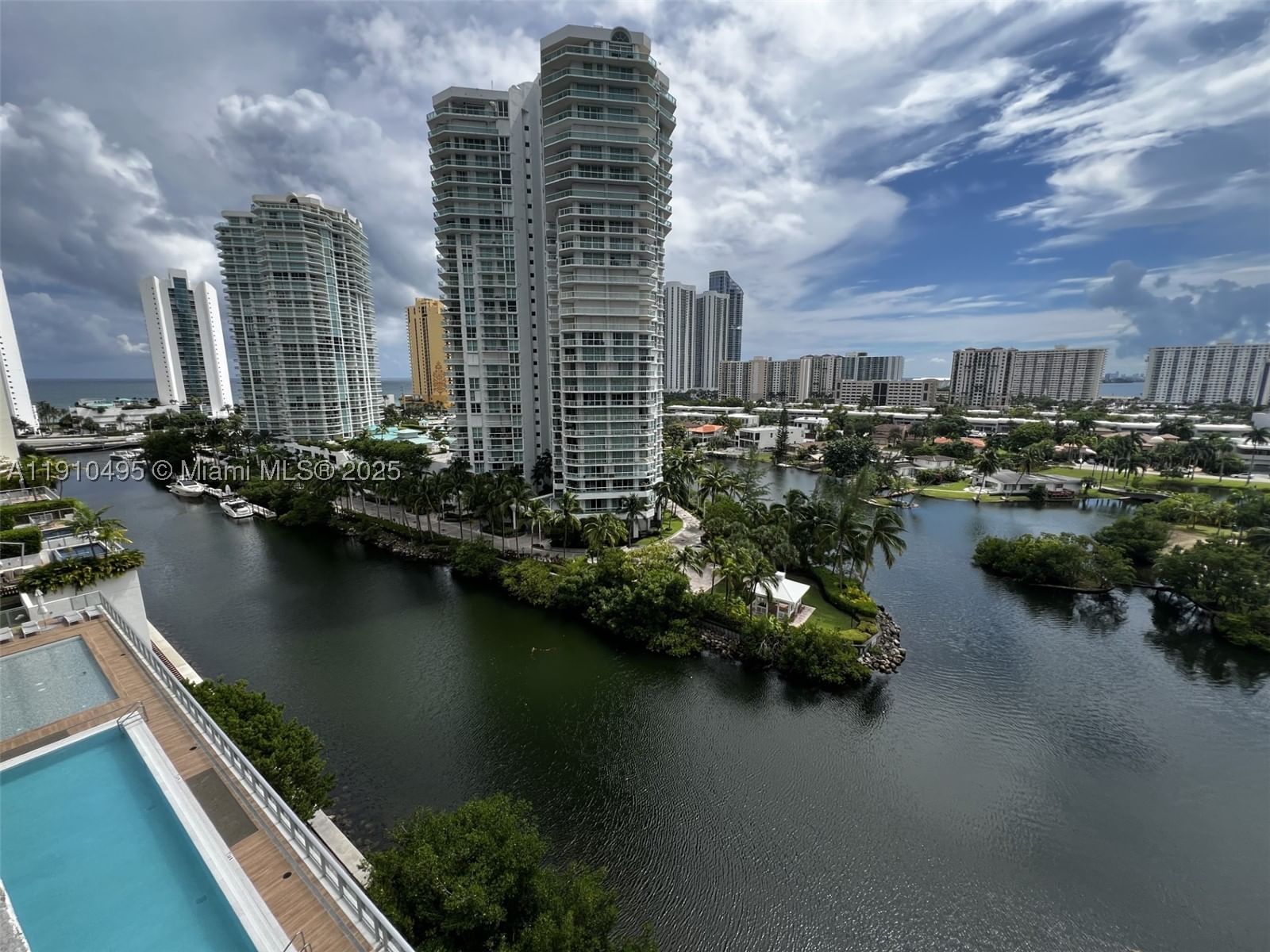 Real estate property located at 330 Sunny Isles Blvd #5-1008, Miami-dade, Parque Towers Condo, Sunny Isles Beach, FL