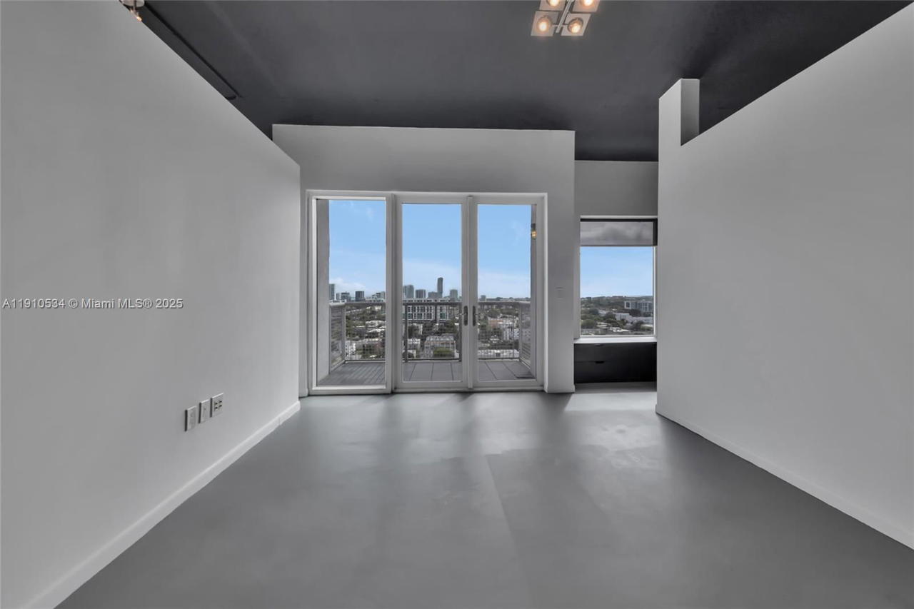 Real estate property located at 10 South River Dr #1509, Miami-dade, Neo Lofts, Miami, FL