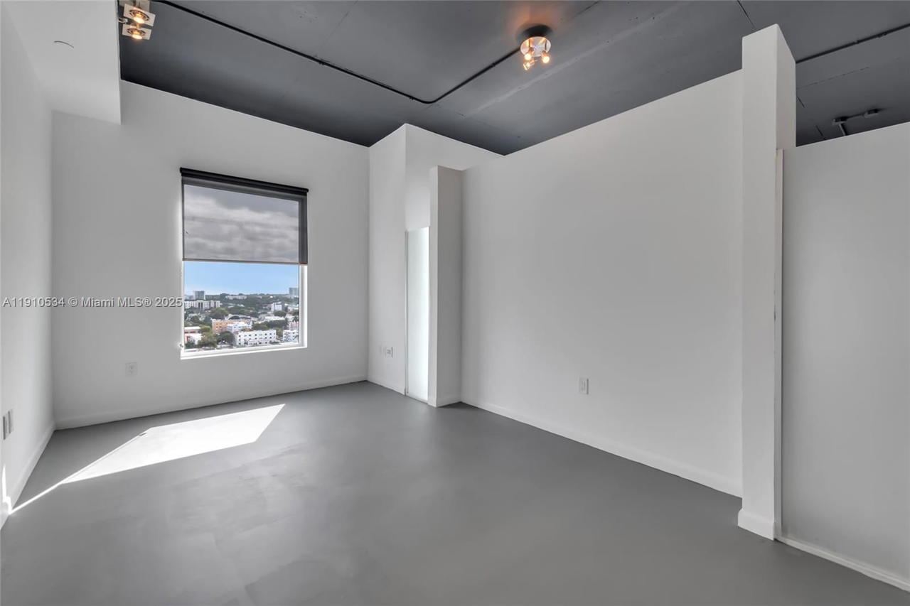 Real estate property located at 10 South River Dr #1509, Miami-dade, Neo Lofts, Miami, FL