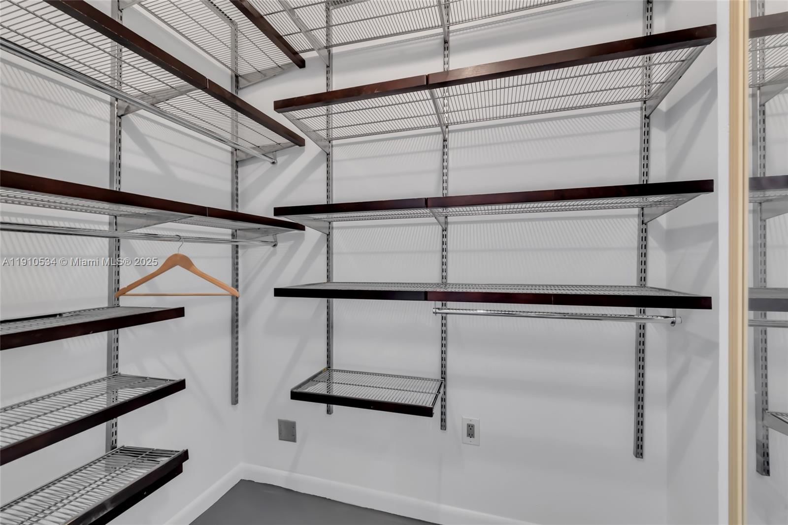 Real estate property located at 10 South River Dr #1509, Miami-dade, Neo Lofts, Miami, FL