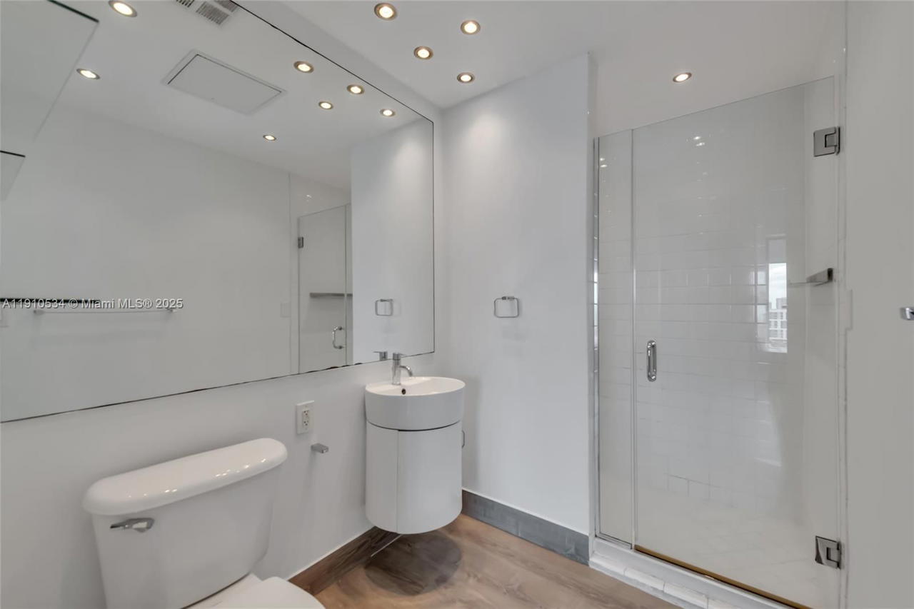 Real estate property located at 10 South River Dr #1509, Miami-dade, Neo Lofts, Miami, FL
