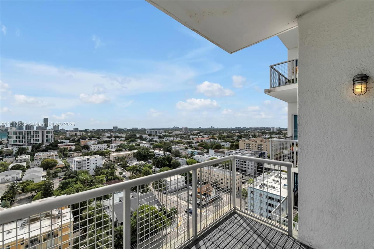 Real estate property located at 10 South River Dr #1509, Miami-dade, Neo Lofts, Miami, FL
