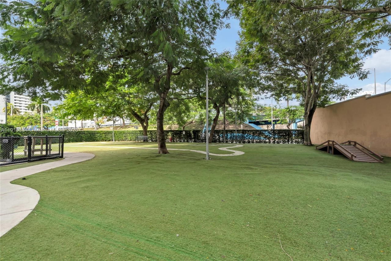 Real estate property located at 10 South River Dr #1509, Miami-dade, Neo Lofts, Miami, FL