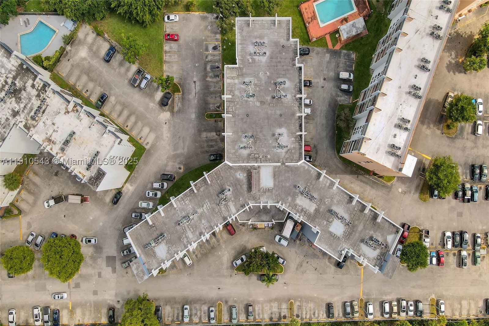 Real estate property located at 9686 Fontainebleau Blvd #507, Miami-dade, Golfview Cl Fontainebleau, Miami, FL