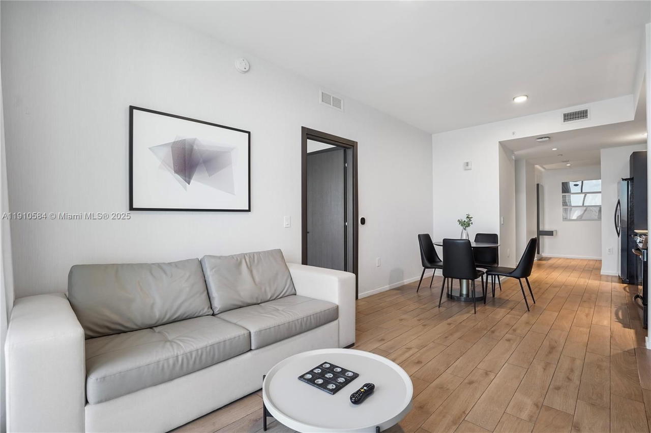 Real estate property located at 398 5th St #1811, Miami-dade, The Elser Residence, Miami, FL