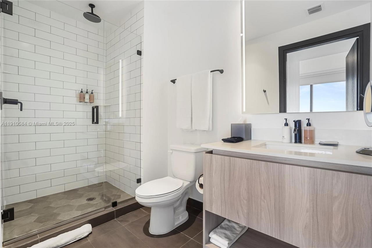 Real estate property located at 398 5th St #1811, Miami-dade, The Elser Residence, Miami, FL