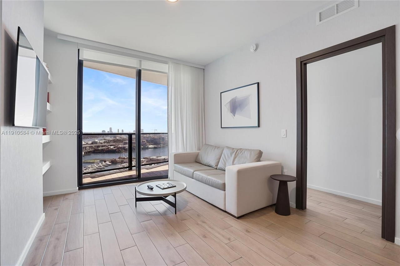 Real estate property located at 398 5th St #1811, Miami-dade, The Elser Residence, Miami, FL