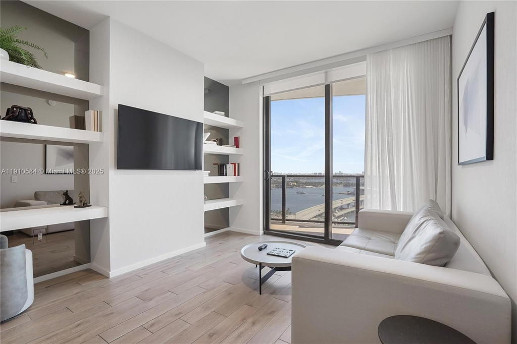 Real estate property located at 398 5th St #1811, Miami-dade, The Elser Residence, Miami, FL