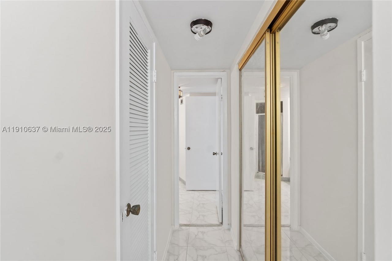Real estate property located at 1351 Miami Gardens Dr #406E, Miami-dade, Buckley Towers Condo - Ea, Miami, FL