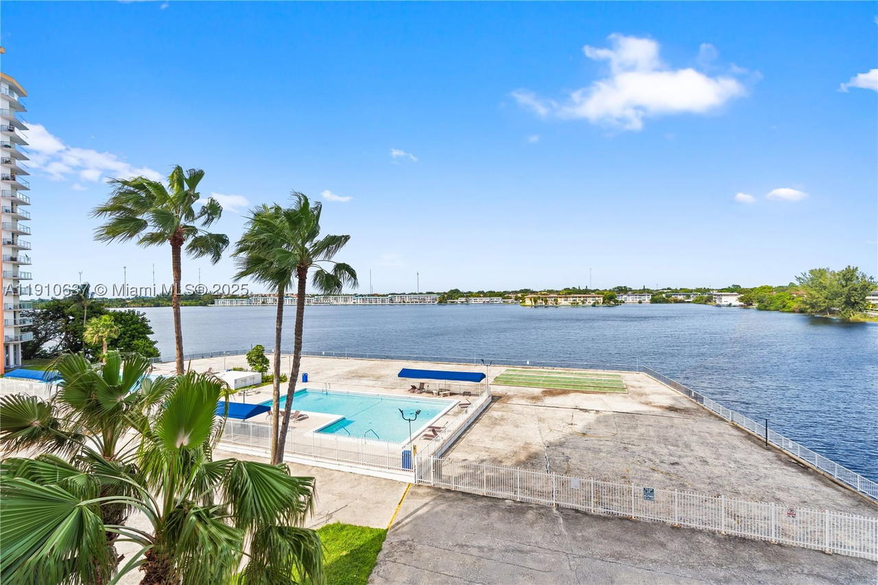 Real estate property located at 1351 Miami Gardens Dr #406E, Miami-dade, Buckley Towers Condo - Ea, Miami, FL