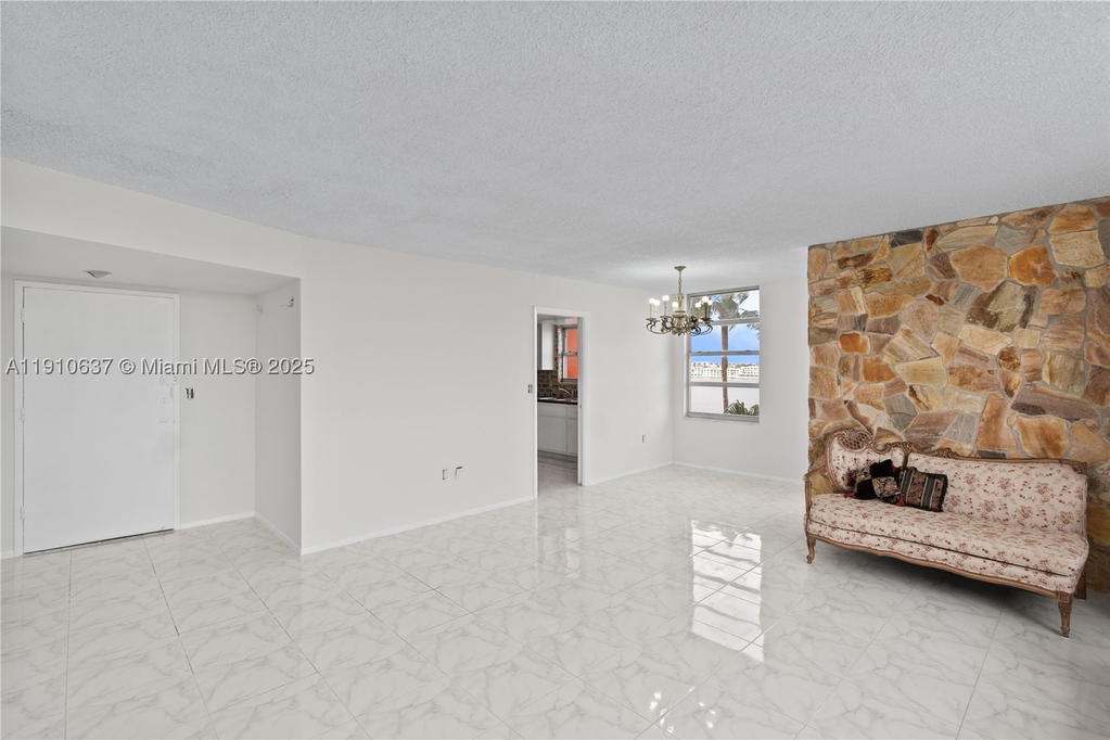 Real estate property located at 1351 Miami Gardens Dr #406E, Miami-dade, Buckley Towers Condo - Ea, Miami, FL