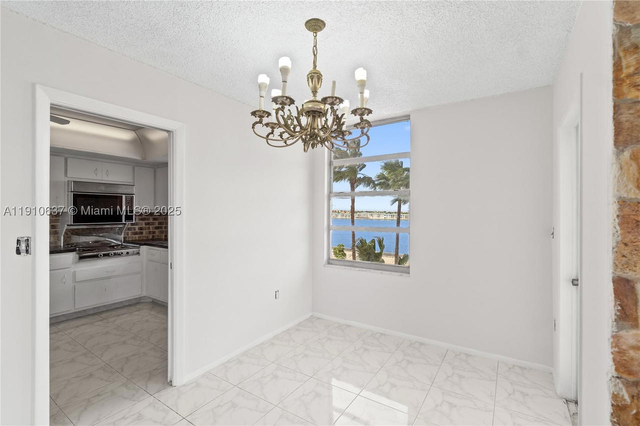 Real estate property located at 1351 Miami Gardens Dr #406E, Miami-dade, Buckley Towers Condo - Ea, Miami, FL