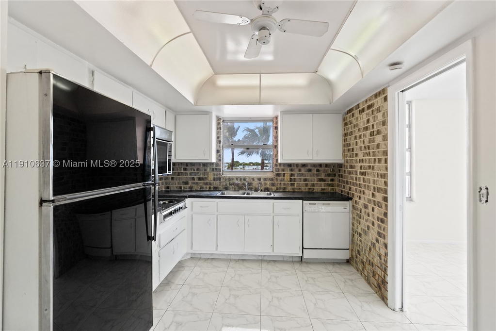 Real estate property located at 1351 Miami Gardens Dr #406E, Miami-dade, Buckley Towers Condo - Ea, Miami, FL