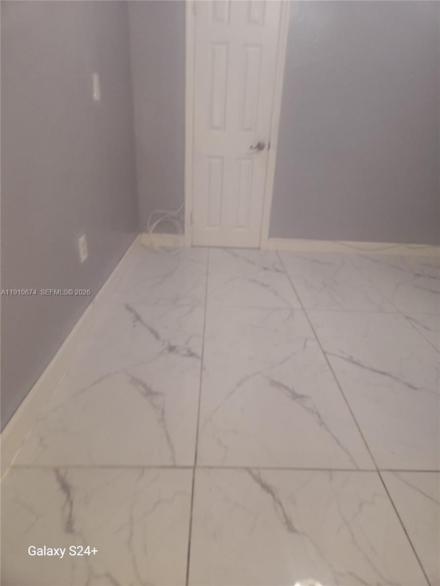 Real estate property located at 15210 28th Pl, Miami-dade, Guava Grove Estates 1st A, Miami Gardens, FL