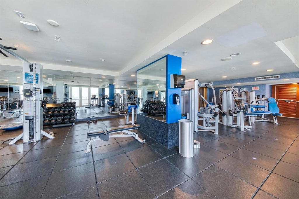Real estate property located at 7918 Harbour Island Dr #207, Miami-dade, 360 Condo C, North Bay Village, FL