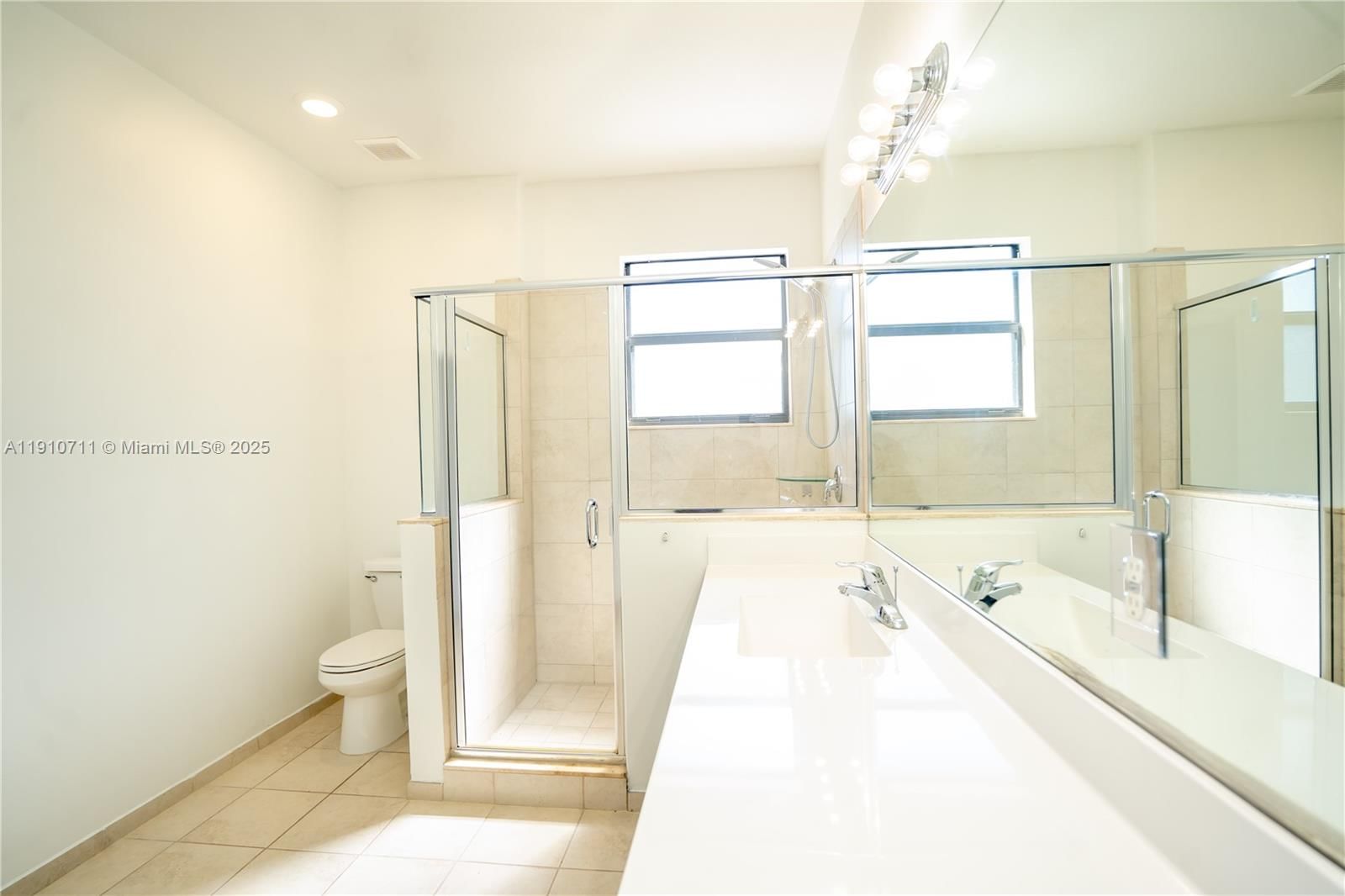 Real estate property located at 11374 254th Ter, Miami-dade, Coco Palm Villas, Homestead, FL