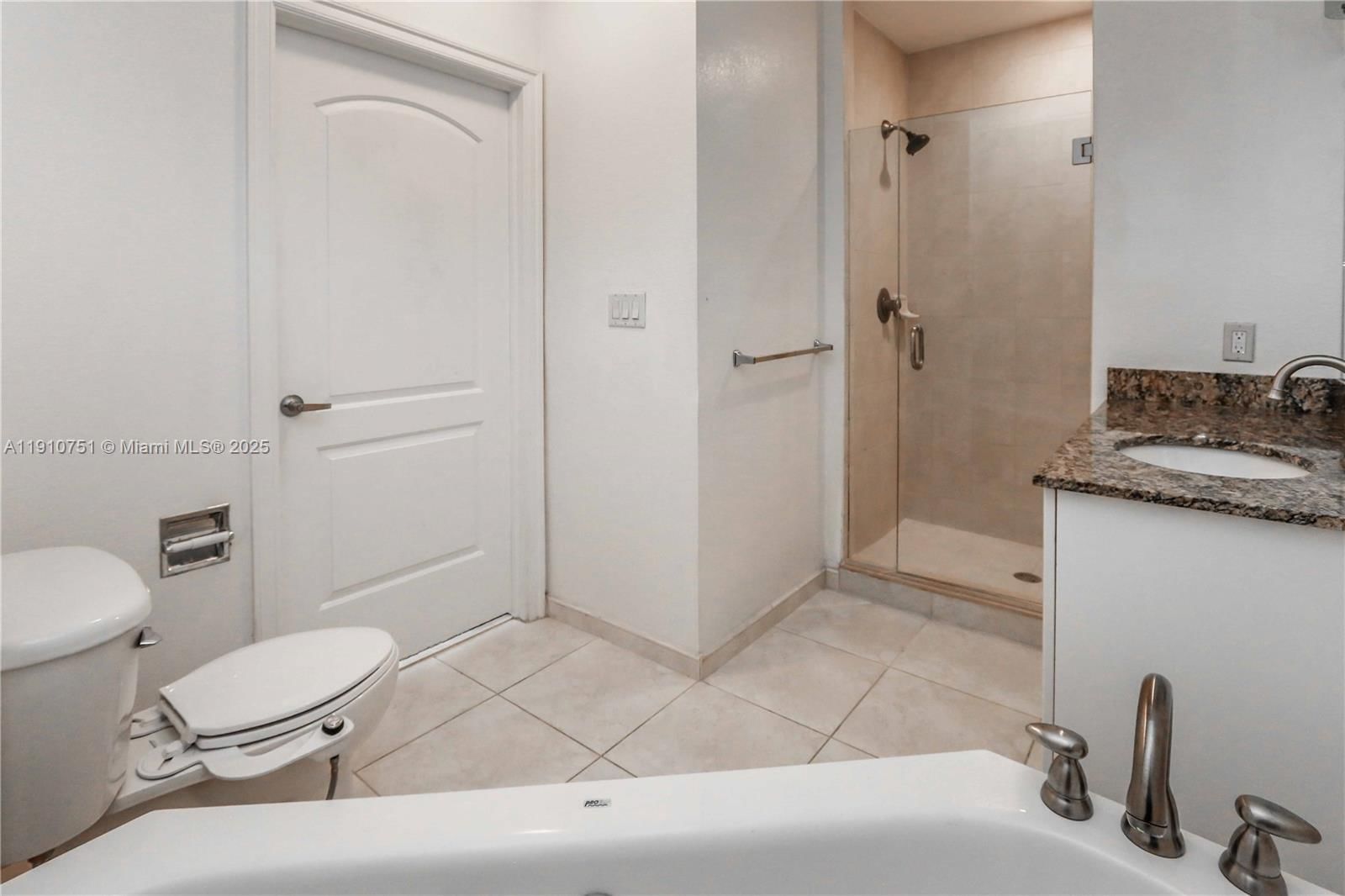 Real estate property located at 1830 Radius Dr #1119, Broward, Radius Condo, Hollywood, FL