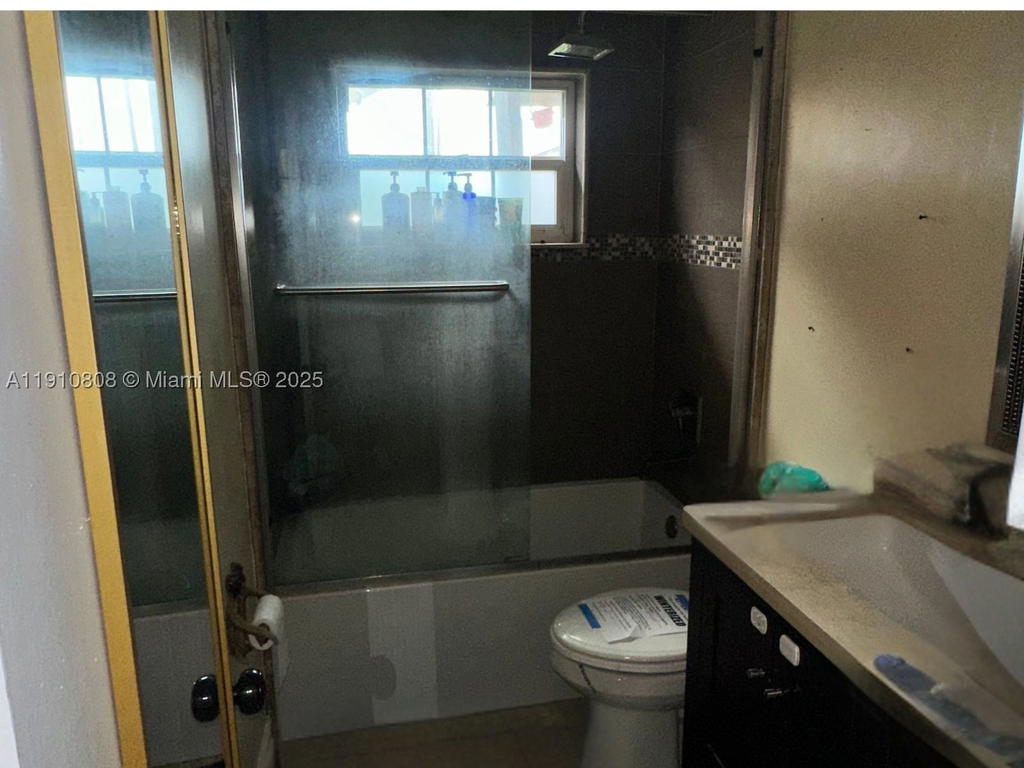 Real estate property located at 6390 Harding St, Broward, Driftwood Plaza No 3, Hollywood, FL