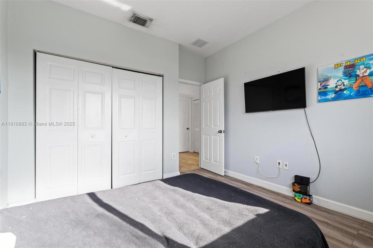 Real estate property located at 2526 41st Ave, Miami-dade, Meghans Place, Homestead, FL