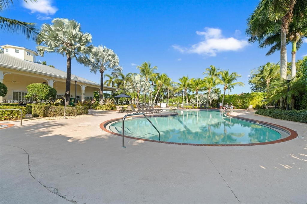 Real estate property located at 2526 41st Ave, Miami-dade, Meghans Place, Homestead, FL