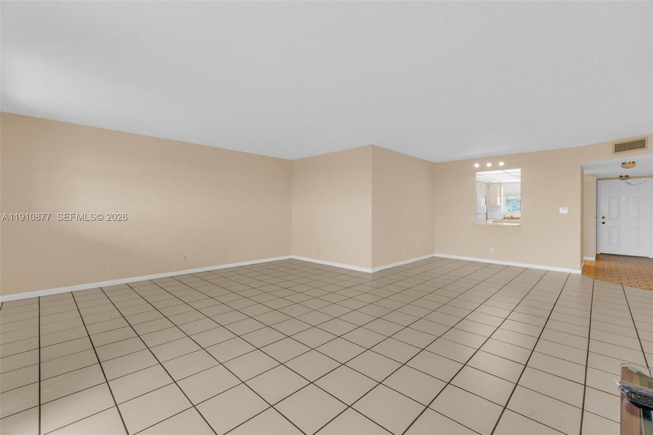 Real estate property located at 3100 Rolling Hills Cir #707, Broward, Rolling Hills Golf And Te, Davie, FL