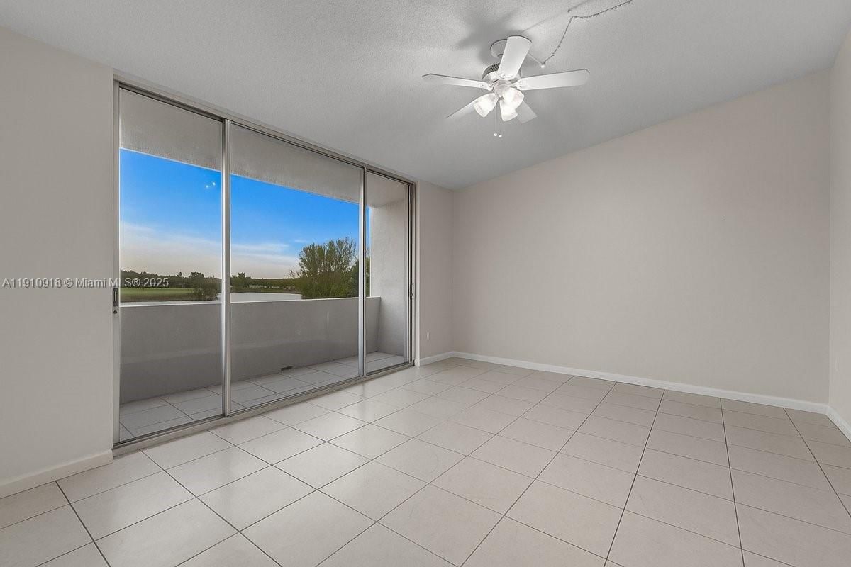 Real estate property located at 14105 Kendale Lakes Cir, Miami-dade, Kendale Lakes North Sec 7, Miami, FL