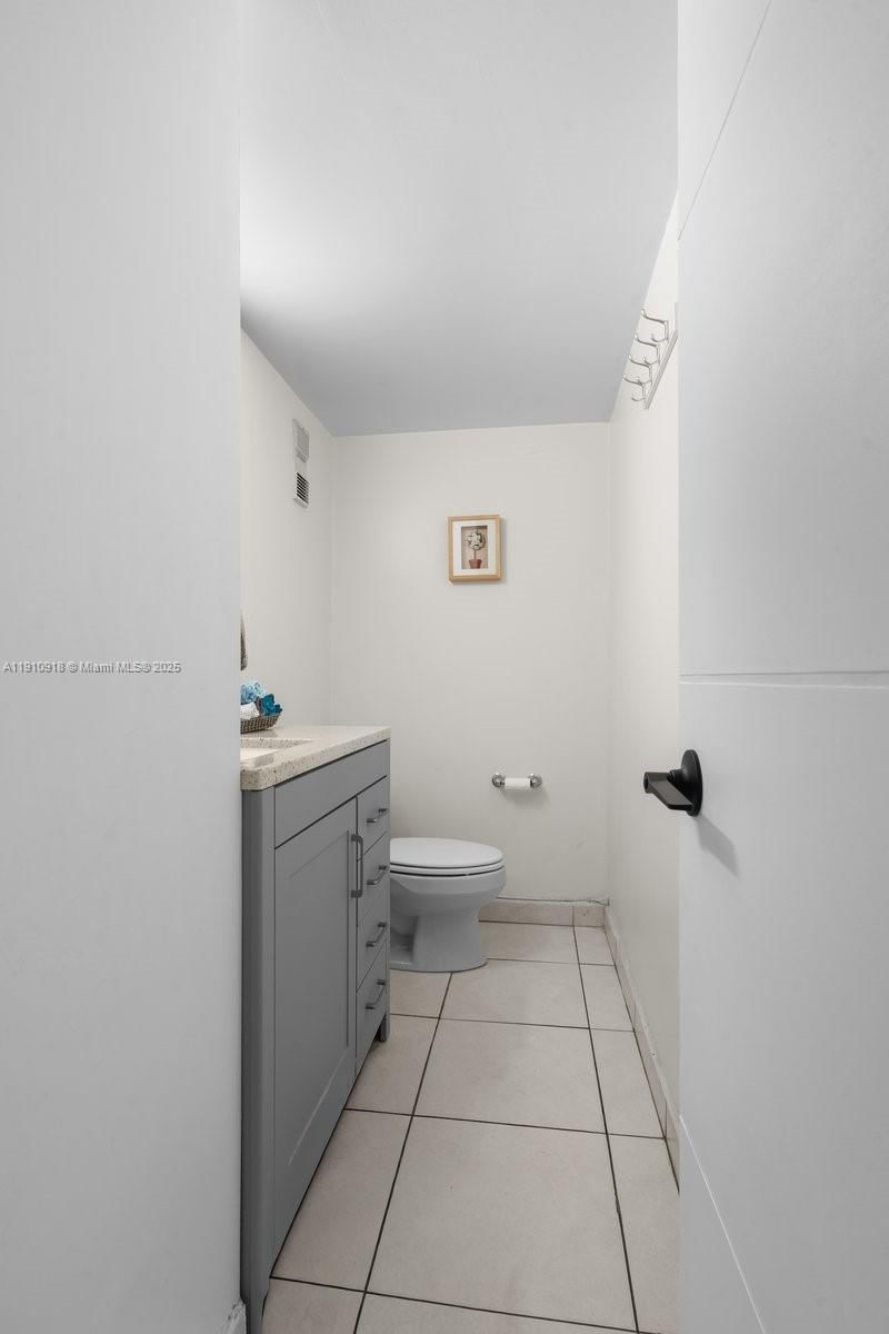 Real estate property located at 14105 Kendale Lakes Cir, Miami-dade, Kendale Lakes North Sec 7, Miami, FL