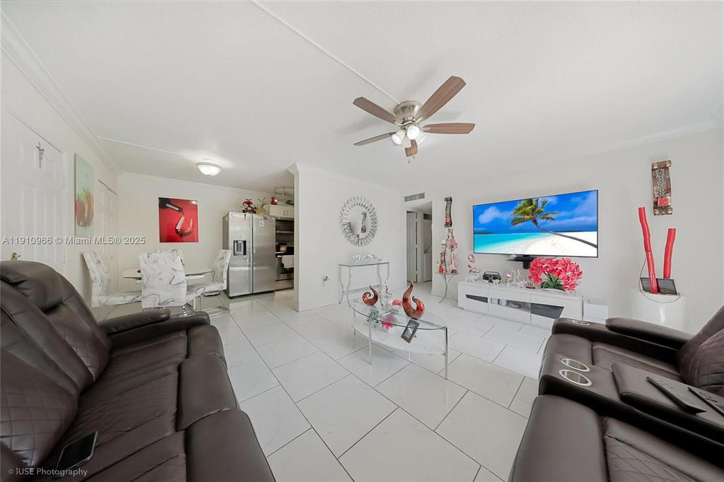 Real estate property located at 8005 6th Ave C, Miami-dade, Los Palacios By Miami Lak, Hialeah, FL