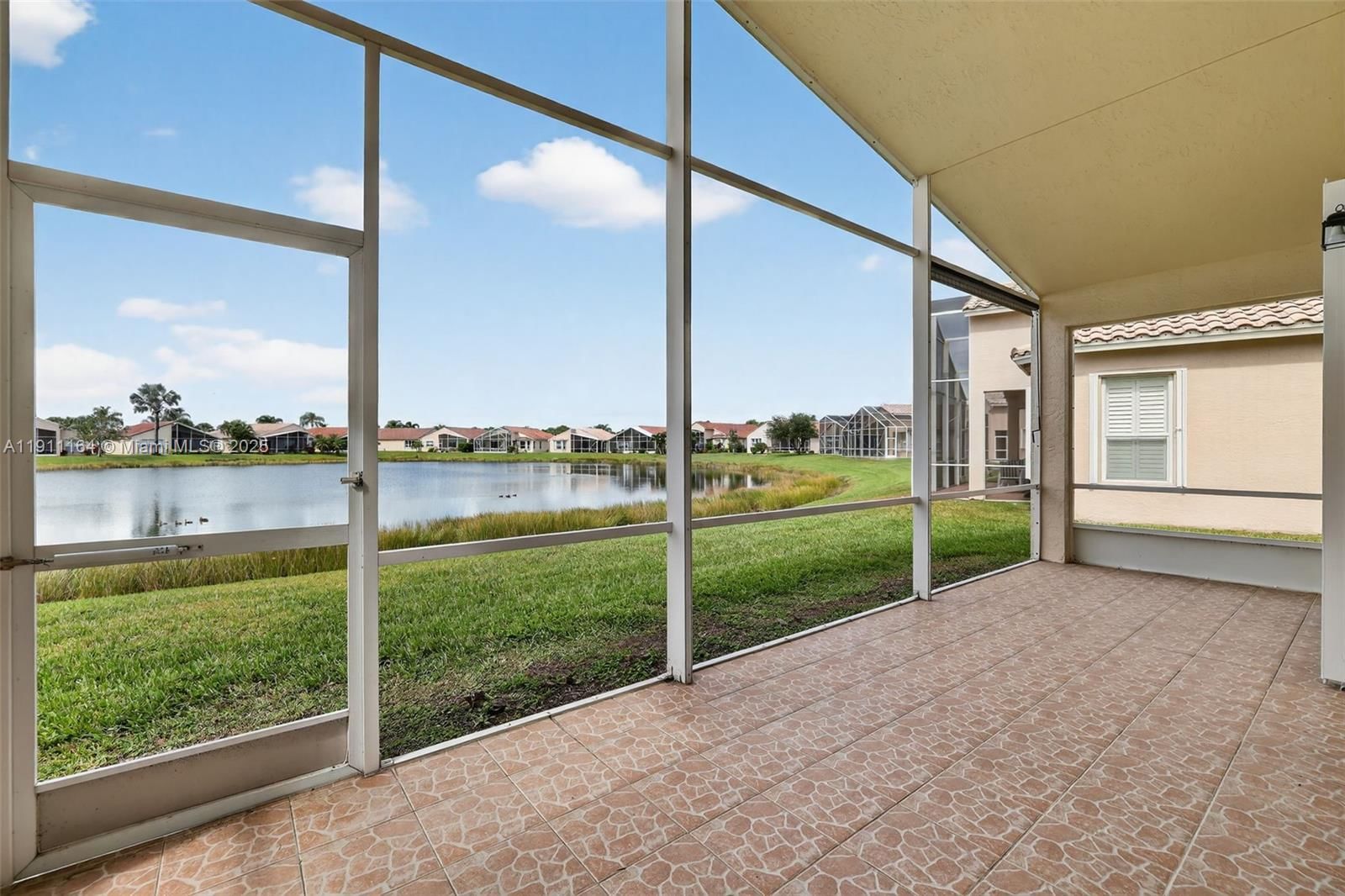 Real estate property located at 339 Shoreline Cir, St Lucie, Cascades At St Lucie West, Port St Lucie, FL