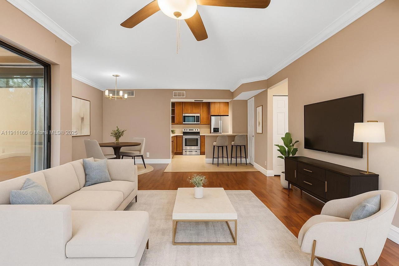Real estate property located at 11530 10th St #11530, Broward, Pierpointe One Condo I, Pembroke Pines, FL