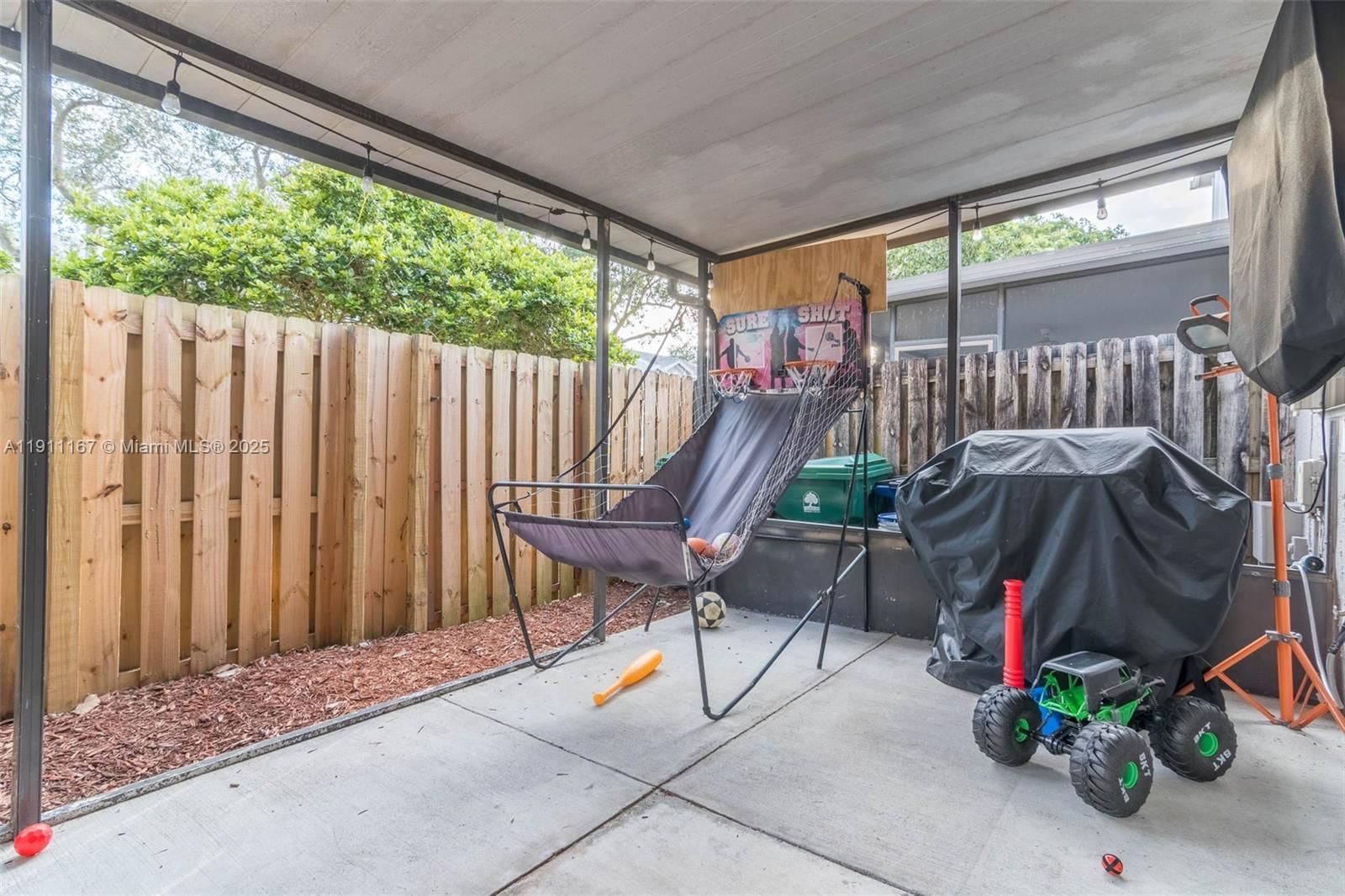 Real estate property located at 12152 49th Ct, Broward, Flamingo Gardens, Cooper City, FL