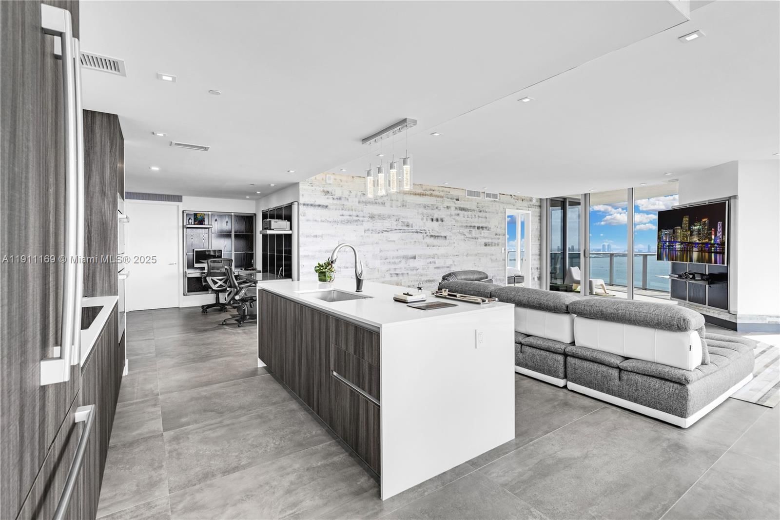 Real estate property located at 488 18th St #3912, Miami-dade, Aria On The Bay Condo, Miami, FL